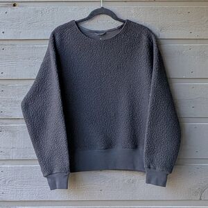 Everlane Black Sherpa Fleece Pullover Sweater Sweatshirt Size Small Casual Comfy